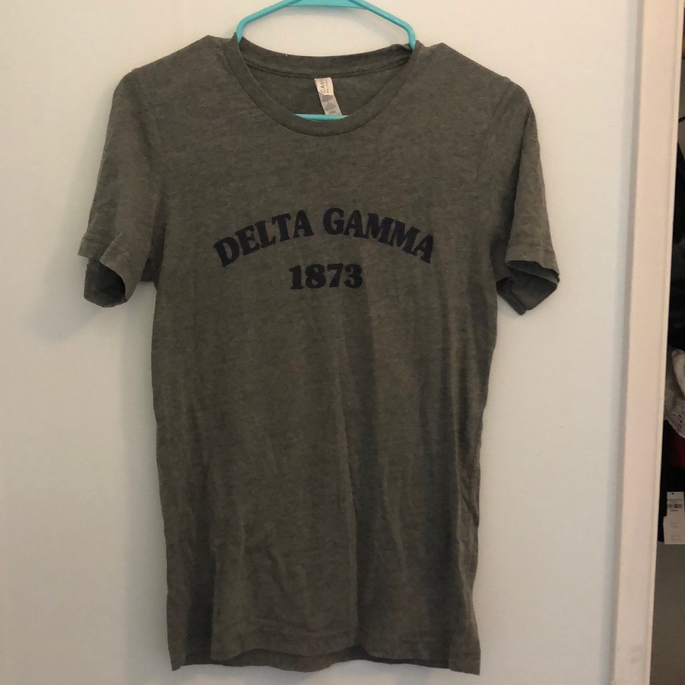 donating soon!! delta gamma t-shirt